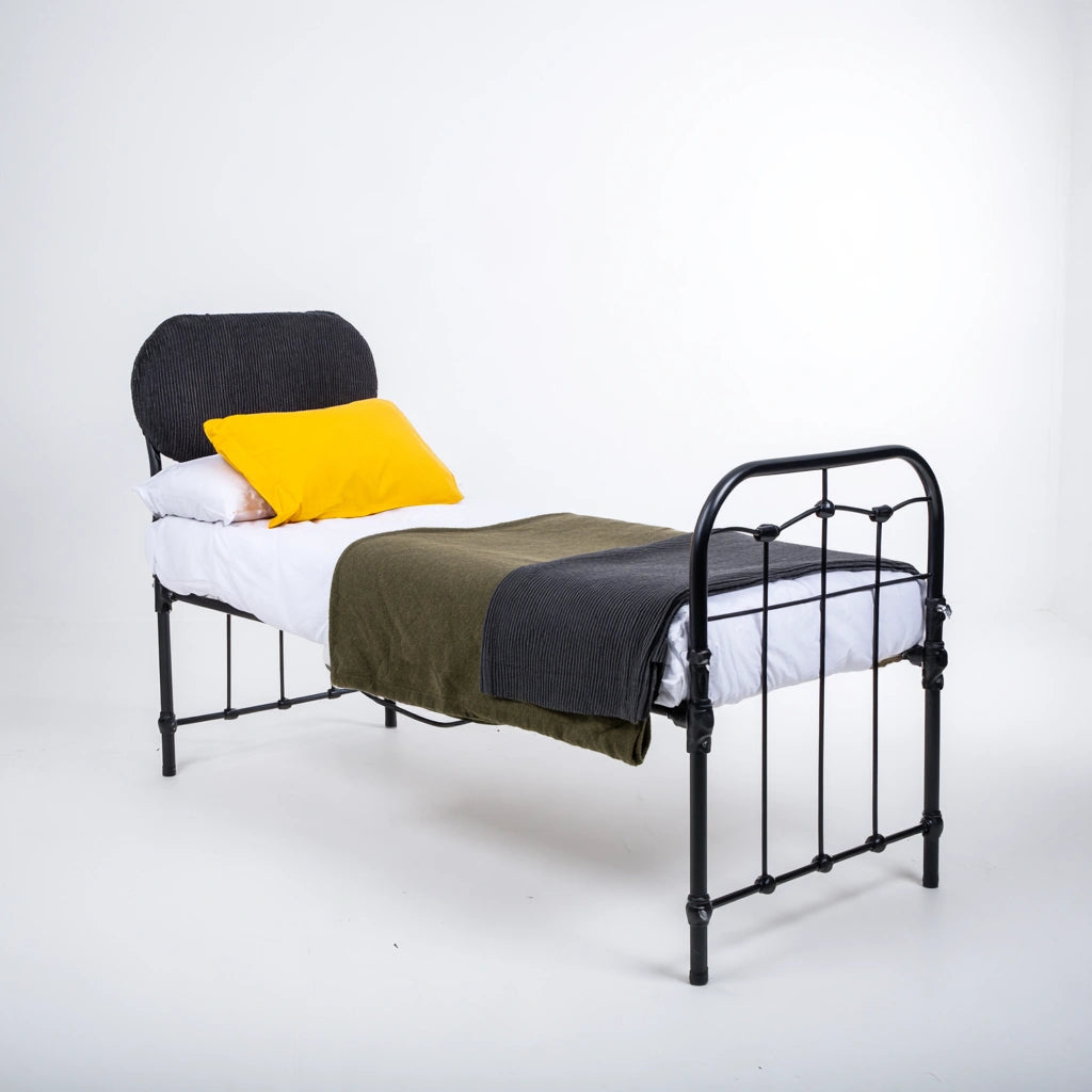 Bedframe met hoofdbord van metaal, kleur zwart
